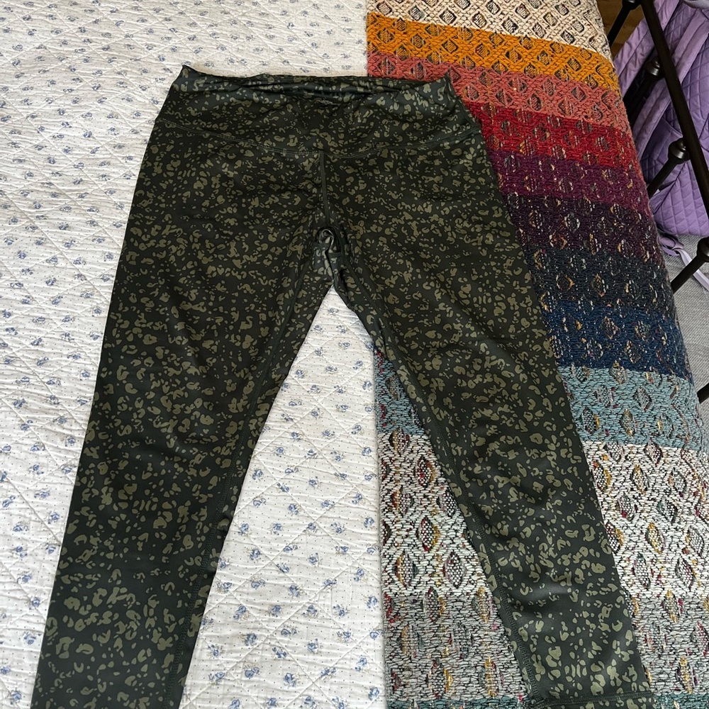 Zella Olive Patterned Women's Leggings